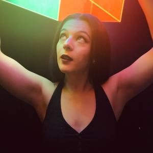 Meet your Posher, Mia